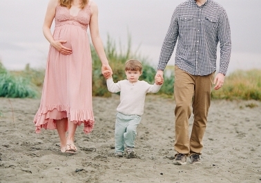 The Magic of Maternity Photography: Creating Lasting Memories Before Baby Arrives body thumb image